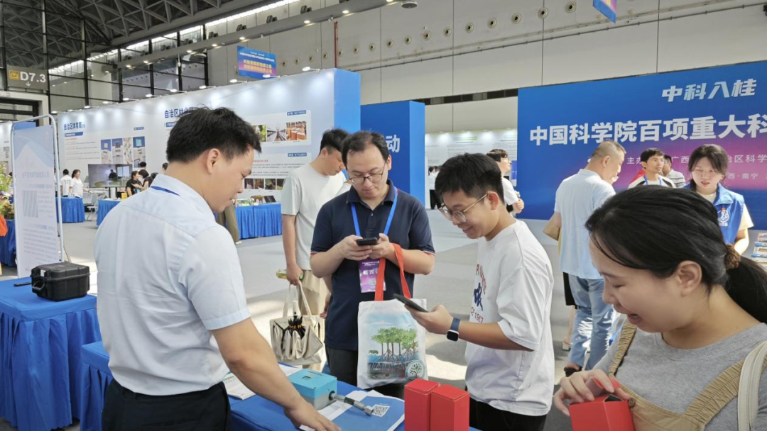 科技感拉满！广西交设3项AI科技成果亮相全国科技活动周2