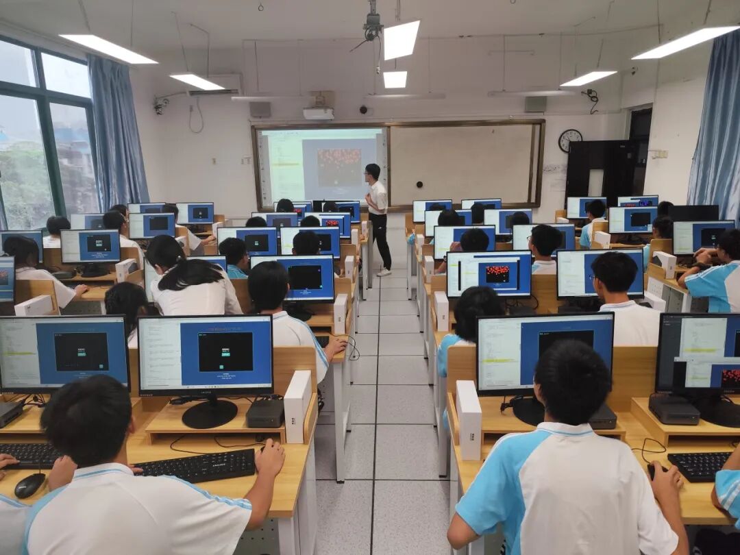 全国科普月丨AI启蒙课程走进校园 点亮孩子科技梦想3 全国科普月丨AI启蒙课程走进校园 点亮孩子科技梦想3